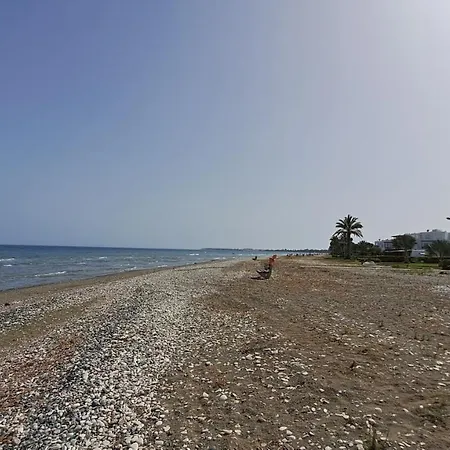 Апартаменты Yialos Cozy Beach House Ларнака
