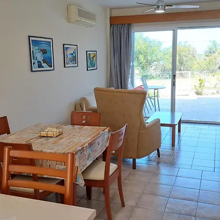 Апартаменты Yialos Cozy Beach House *