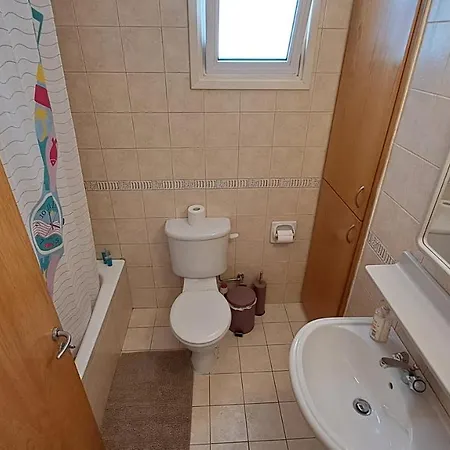 Yialos Cozy Beach House * Ларнака