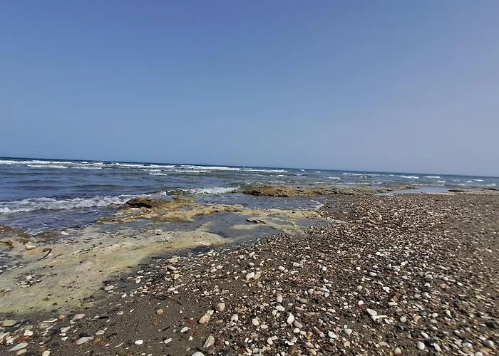 Yialos Cozy Beach House * Larnaca