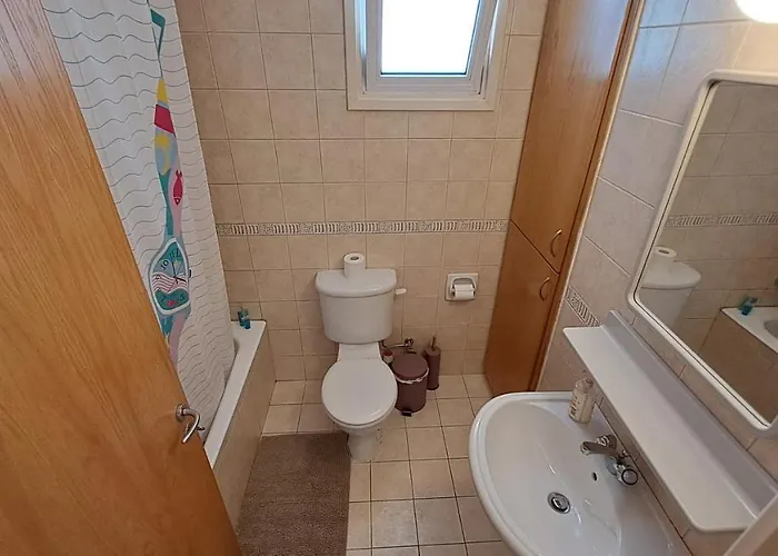 Yialos Cozy Beach House * Larnaka